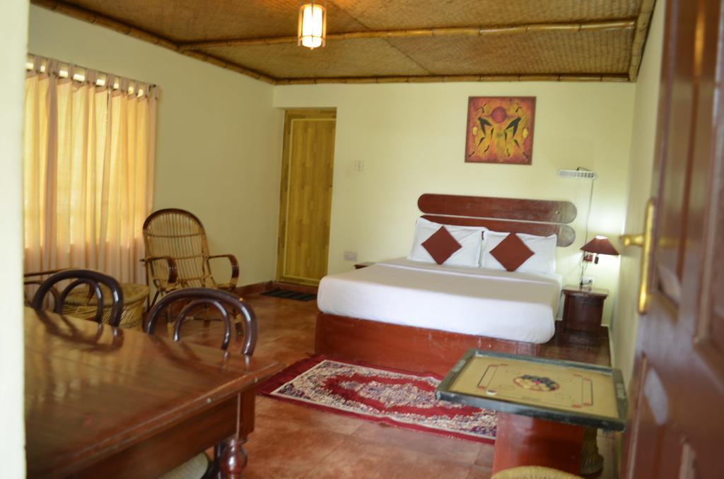 Hotel Rheinberg Town Haus Munnar Habitación foto
